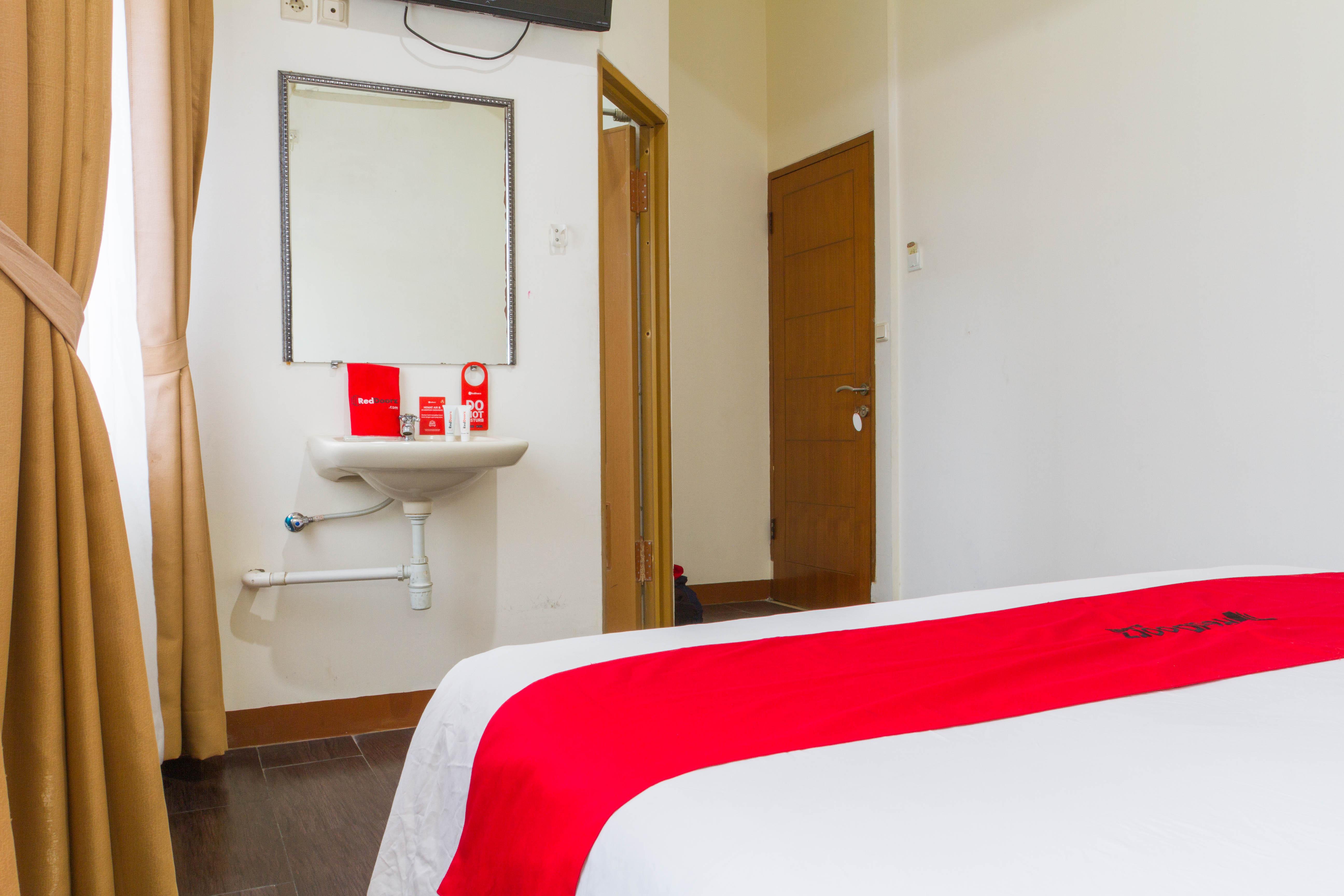 RedDoorz Plus @ Surapati 2 Bandung Zewnętrze zdjęcie