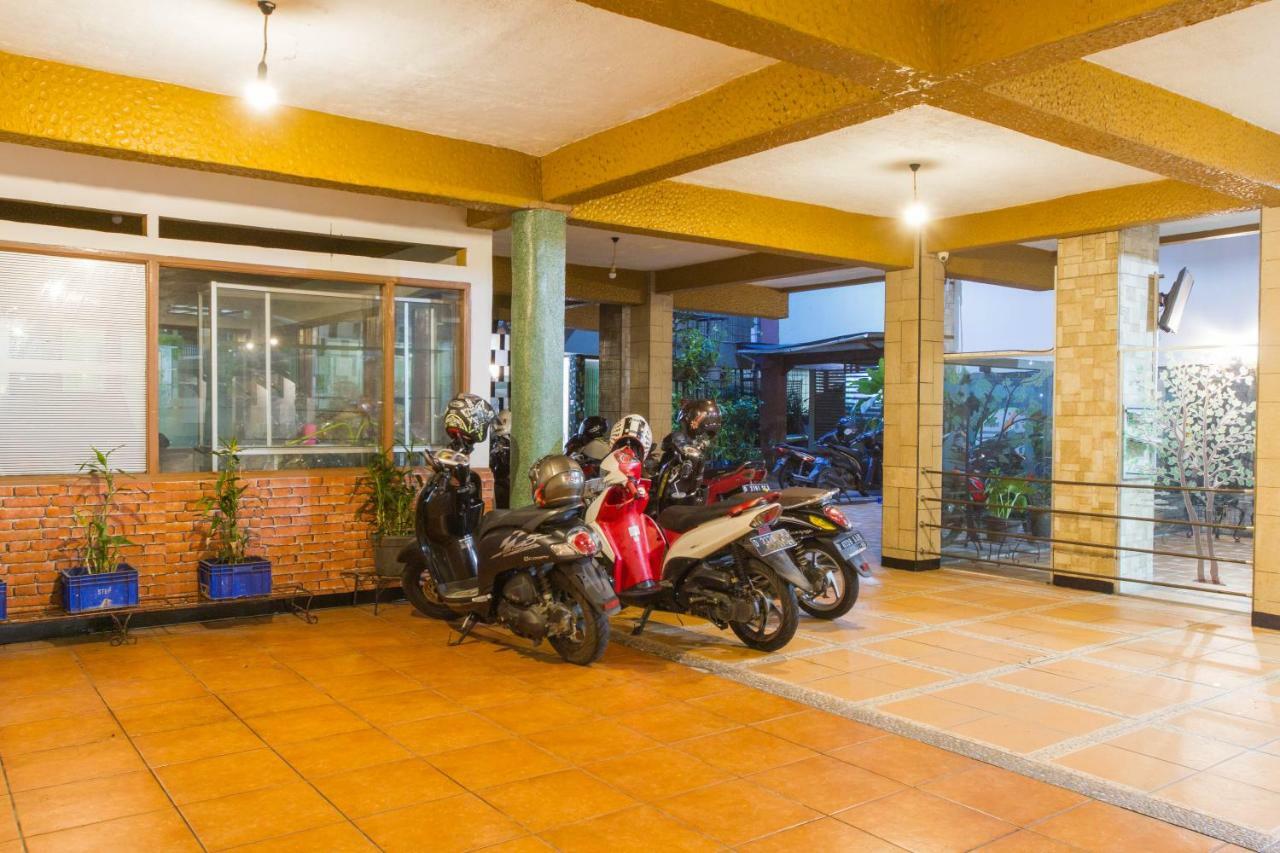 RedDoorz Plus @ Surapati 2 Bandung Zewnętrze zdjęcie
