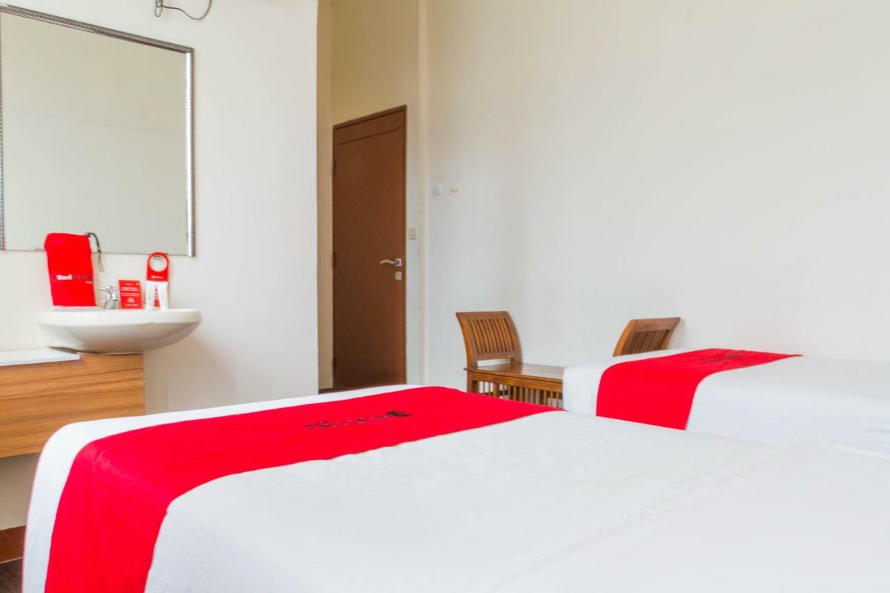 RedDoorz Plus @ Surapati 2 Bandung Zewnętrze zdjęcie